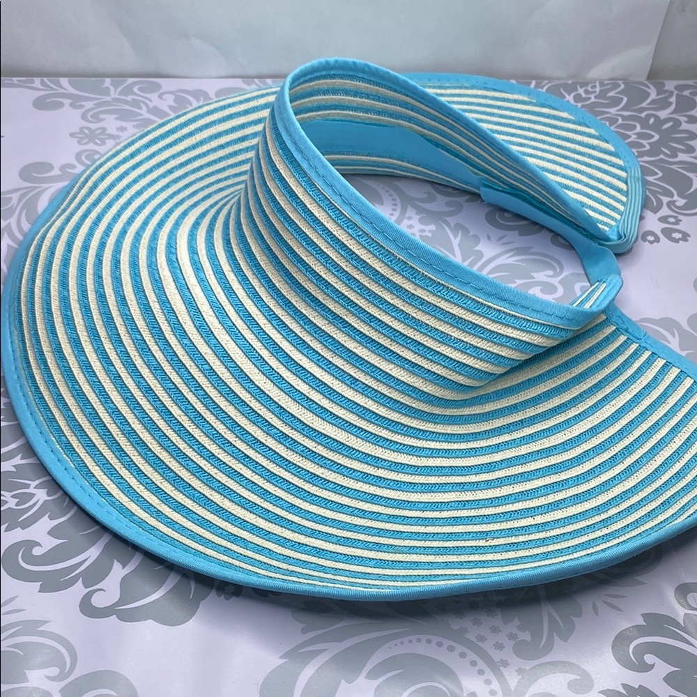 Sun Hat Estate sale find Stylish Blue and Cream Women's Sun Visor
